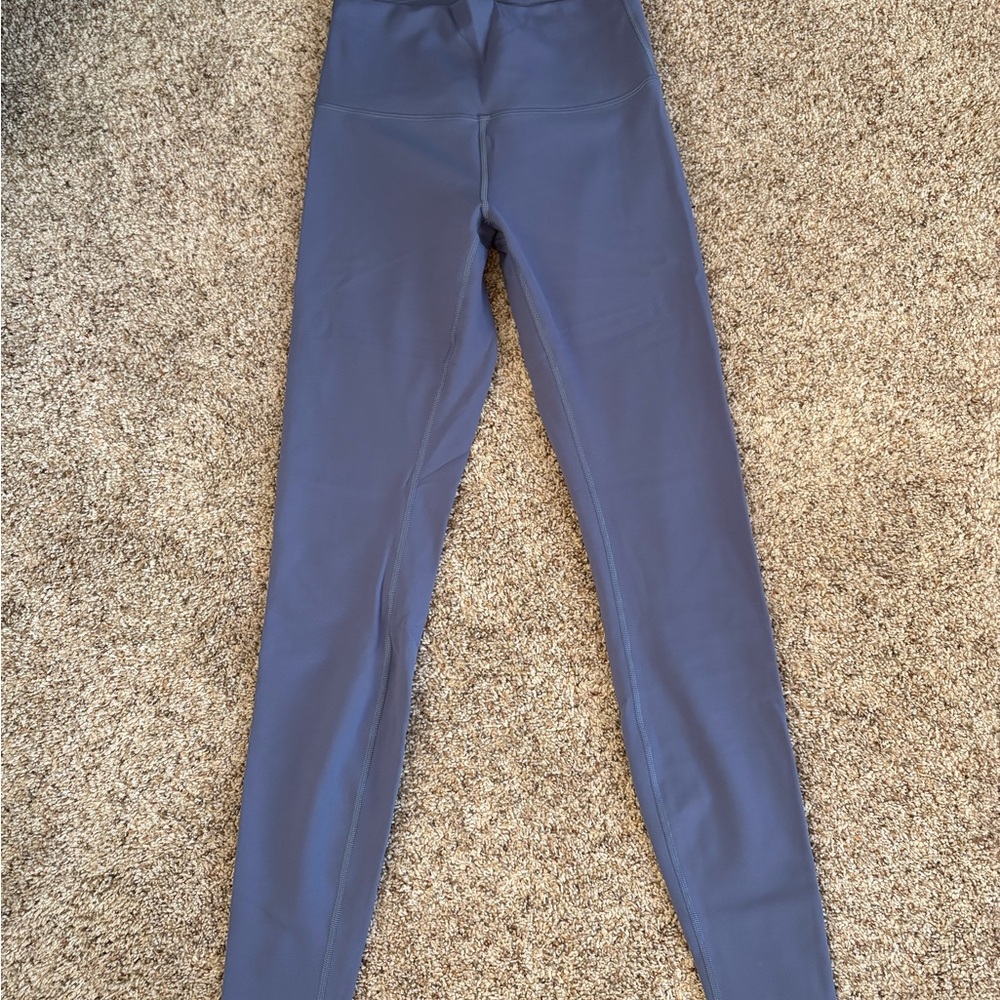 Lululemon leggings like new size 6